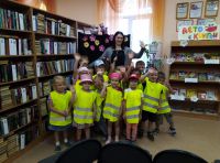 Толмачевская библиотека проводит совместные мероприятия для Толмачевского детского сада.